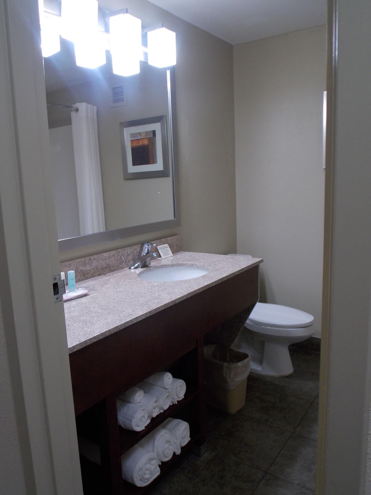 Comfort Suites Inn At Ridgewood Farm Salem Extérieur photo