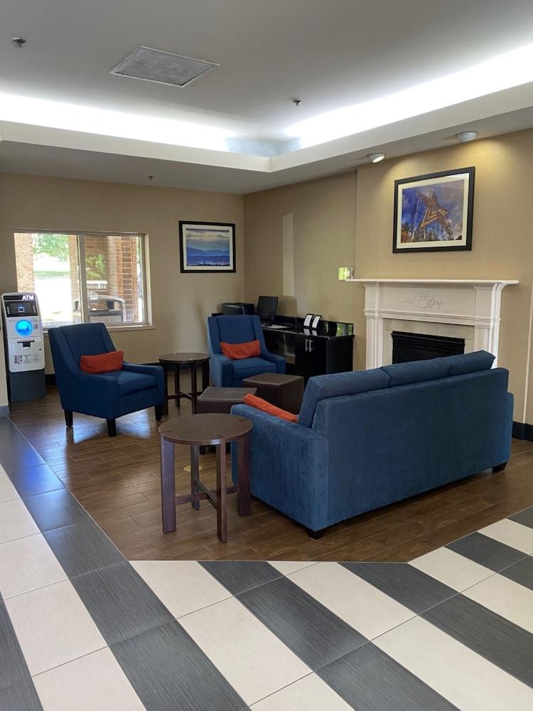 Comfort Suites Inn At Ridgewood Farm Salem Extérieur photo